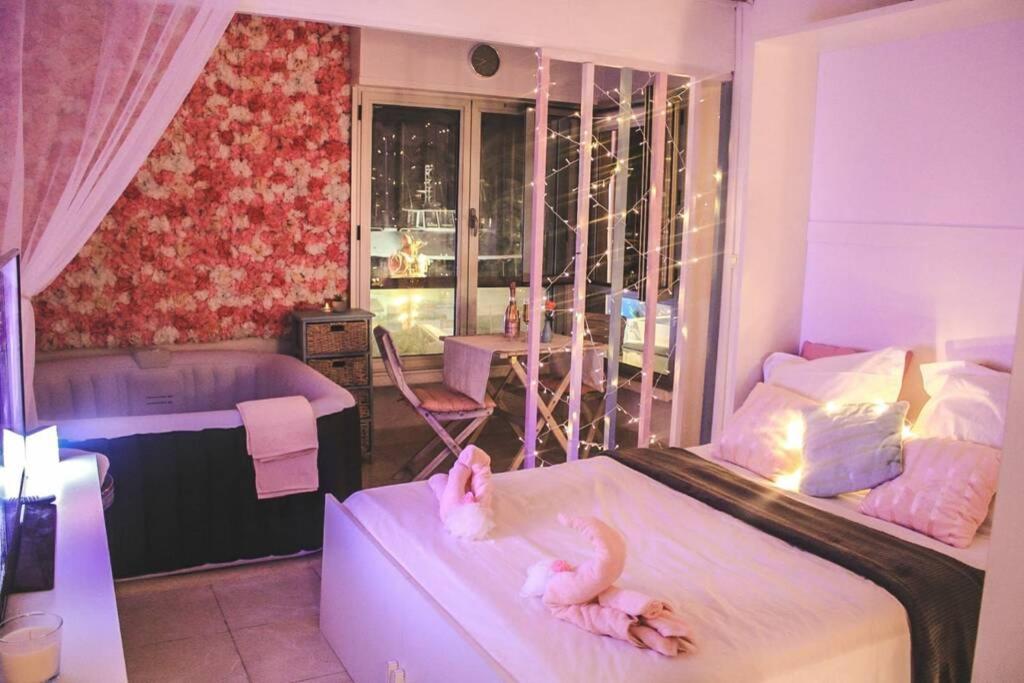 Shly Suite Et Spa Agde Εξωτερικό φωτογραφία